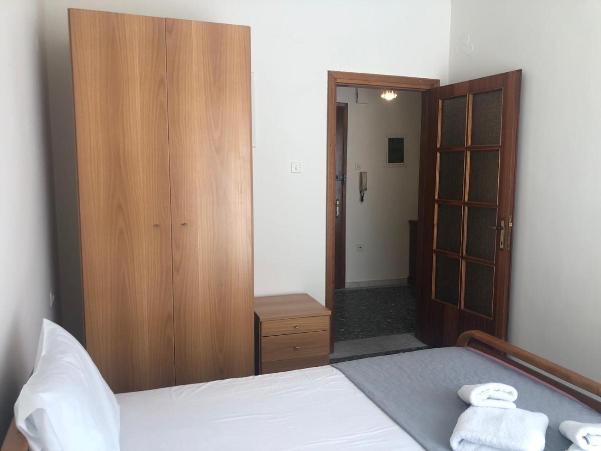 Central Apartment Nea Iraklitsa Екстериор снимка